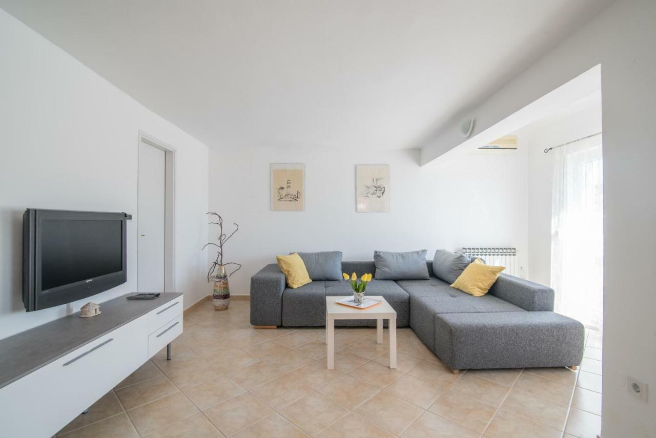 Apartment Lavanda Premantura Ngoại thất bức ảnh