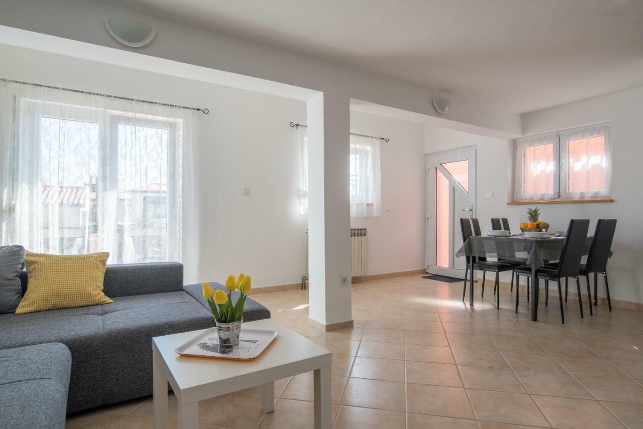 Apartment Lavanda Premantura Ngoại thất bức ảnh